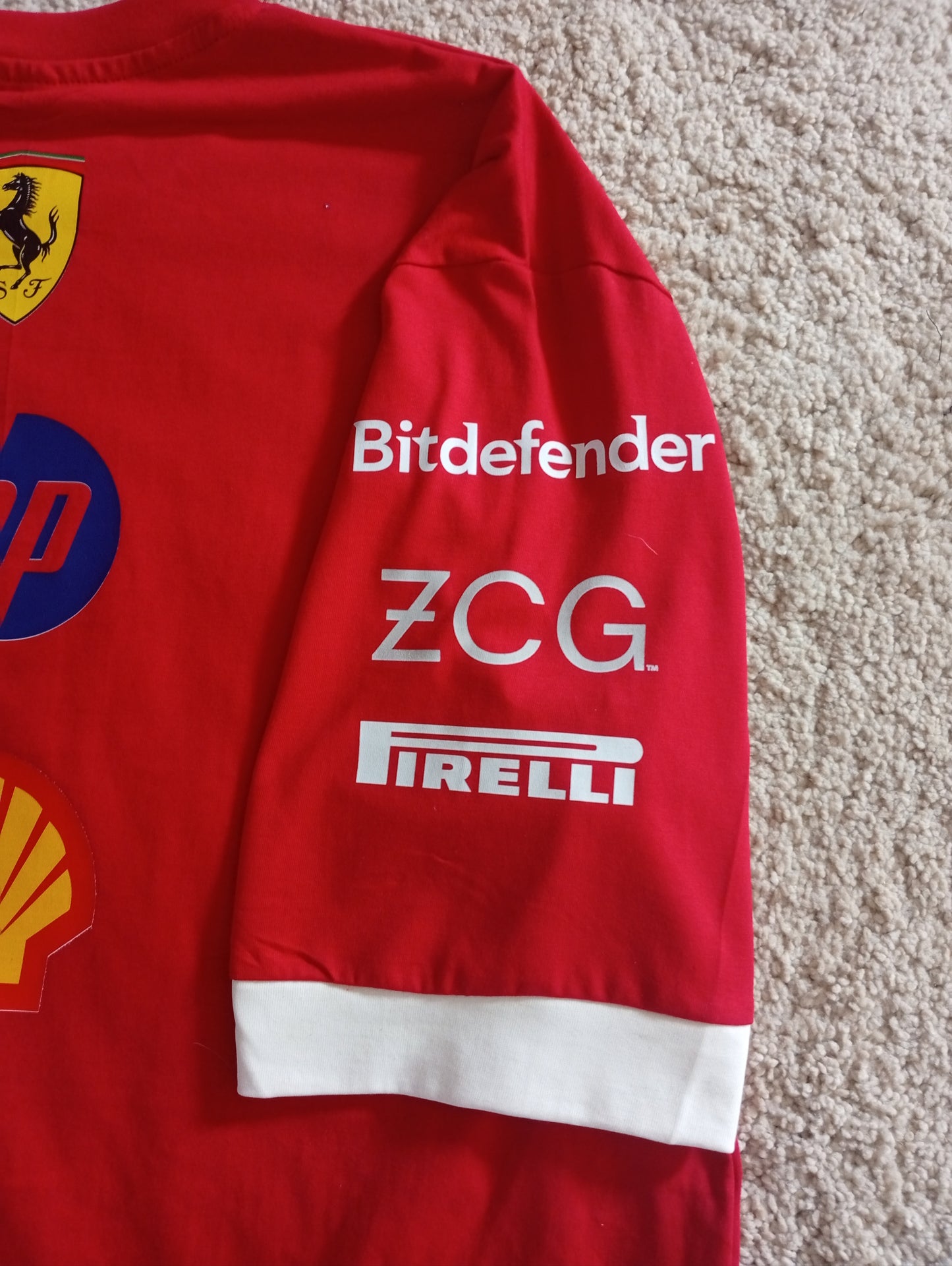 Ferrari redtshirt oversized unisex